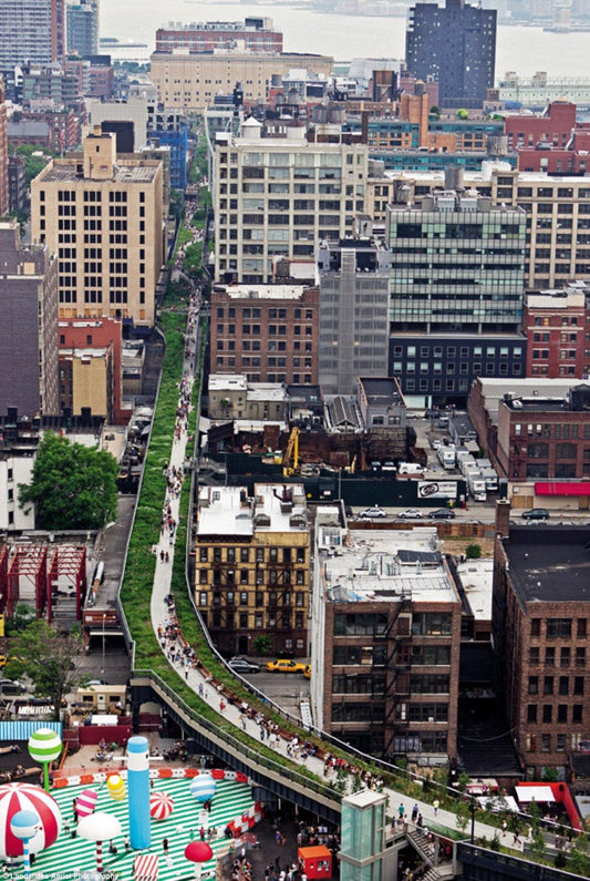 Ein Spaziergang entlang dem High Line Park von Manhattan