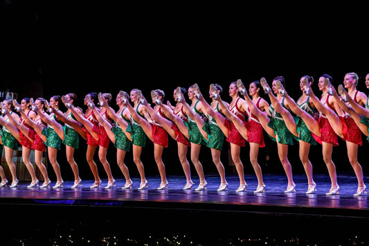 Spart bei Tickets für Radio City Christmas Spectacular in New York