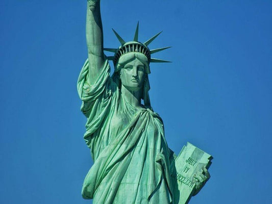 Freiheitsstatue und Ellis Island