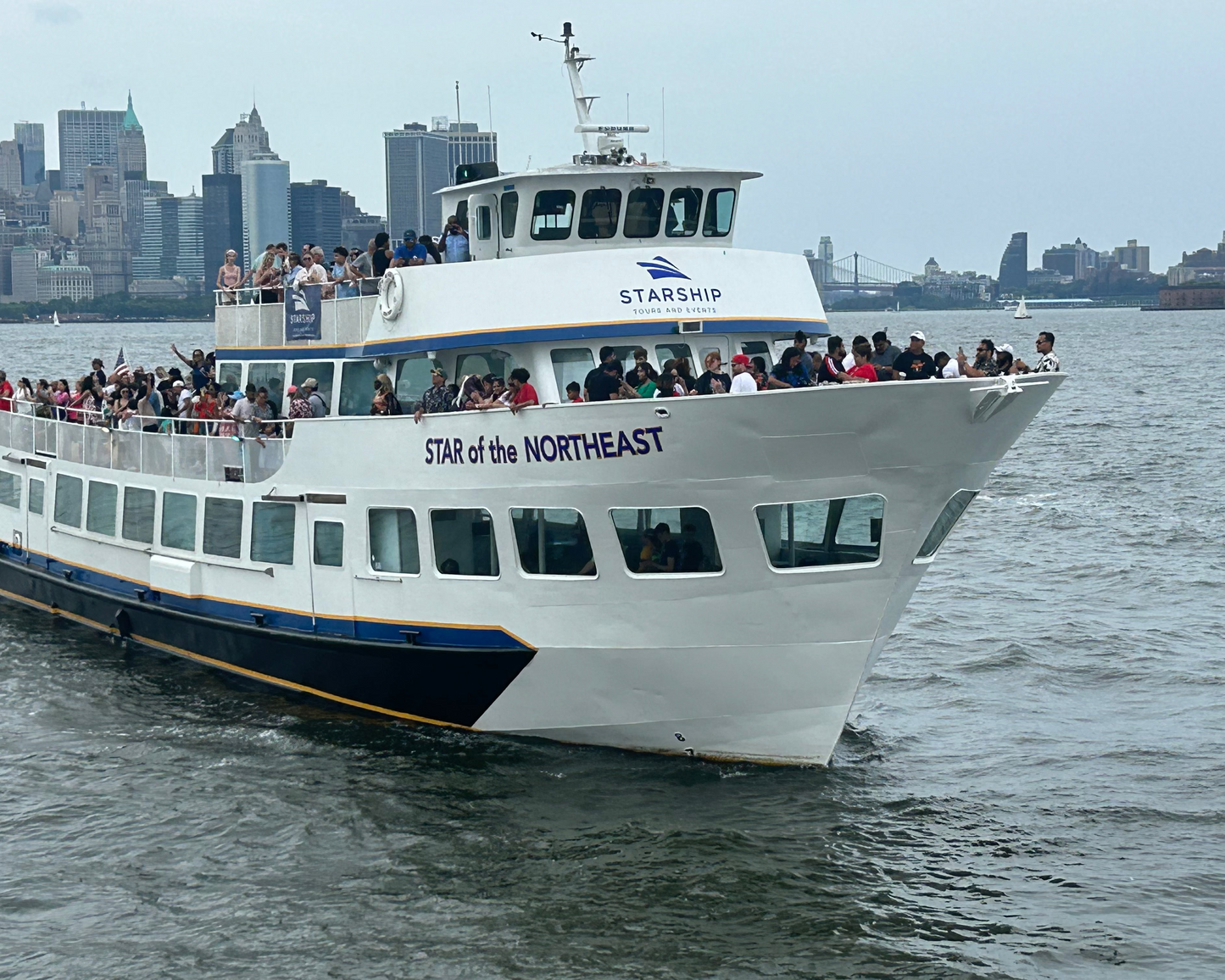 New York City New Year's Eve Cruise with Circle Line 