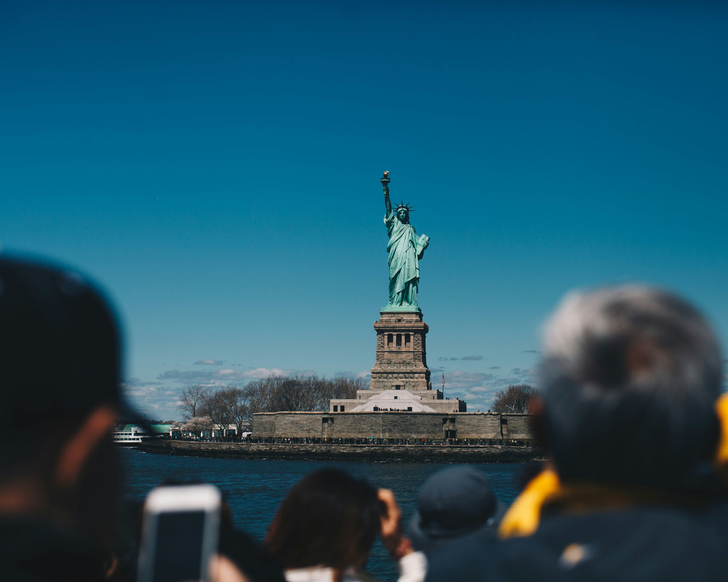 60 Min. Freiheitsstatue und East River Bootsfahrt New York