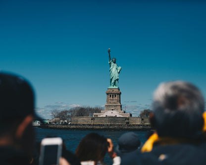 60 Min. Freiheitsstatue und East River Bootsfahrt New York