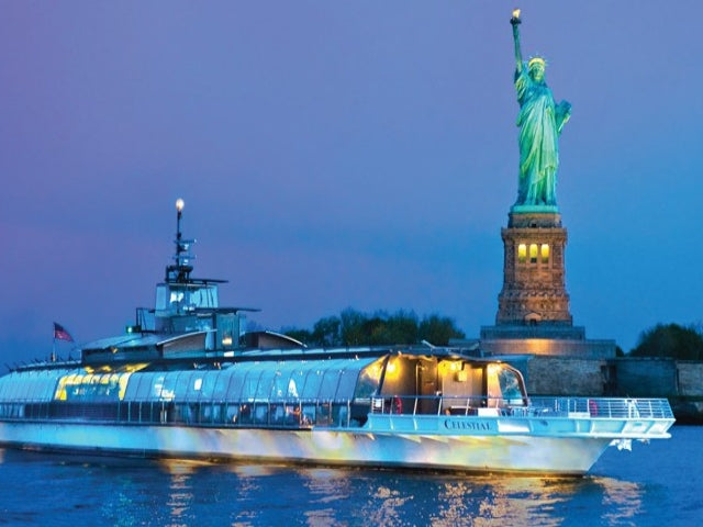 Bateaux New York dinner cruise with live band after sunset 